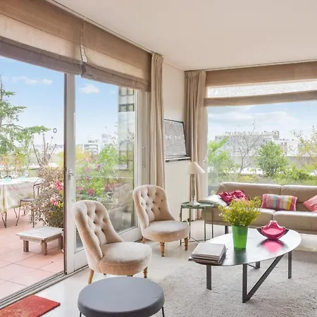 Luminous Penthouse With A View In - Welkeys Apartment *